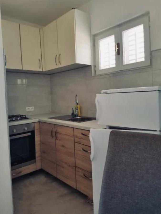 Apartmani Veronika Sukosan Exterior photo