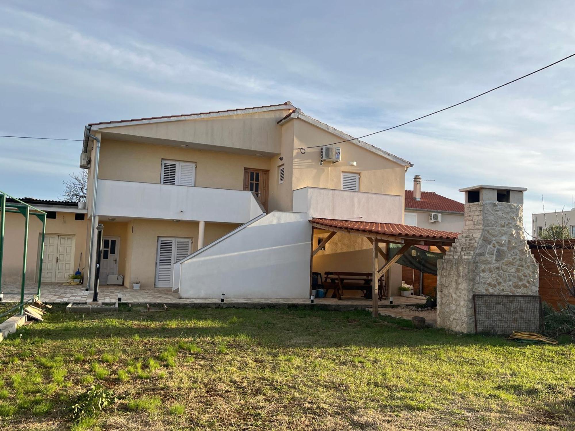 Apartmani Veronika Sukosan Exterior photo